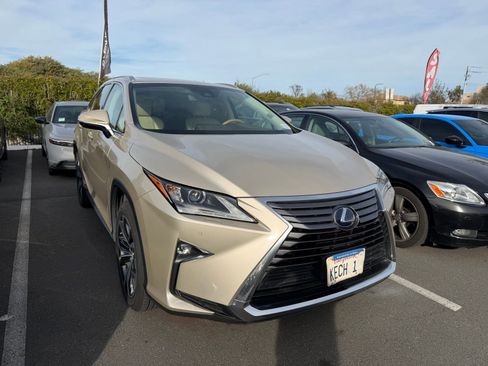 Used 2019 Lexus RX 450hL Premium w/ Premium Package image 15