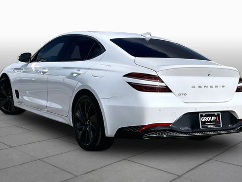 Used 2023 Genesis G70 2.0T w/ Sport Prestige Package RWD image 11