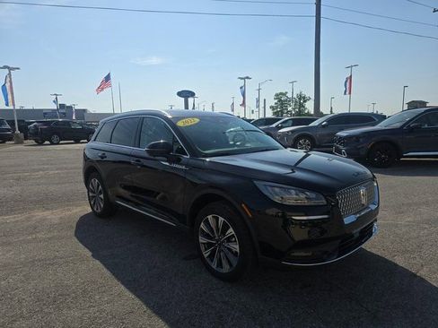 Used 2022 Lincoln Corsair Reserve w/ Equipment Group 201A image 2