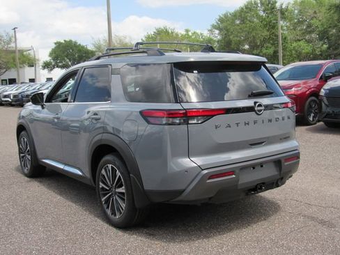 New 2026 Nissan Pathfinder Platinum FWD image 7