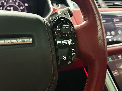 Used 2021 Land Rover Range Rover Sport SVR image 27