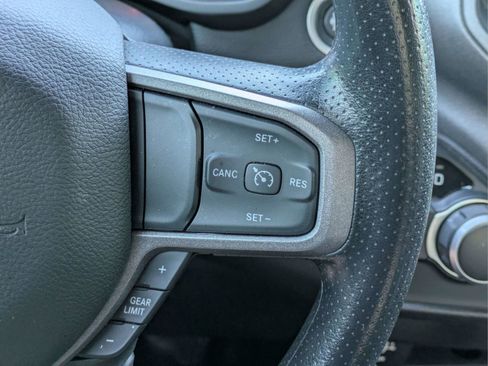 Used 2024 RAM 2500 Tradesman w/ Chrome Appearance Group AWD/4WD image 26