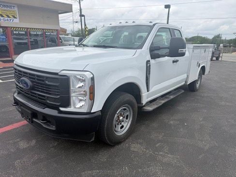 New 2026 Ford F250 XL RWD image 5