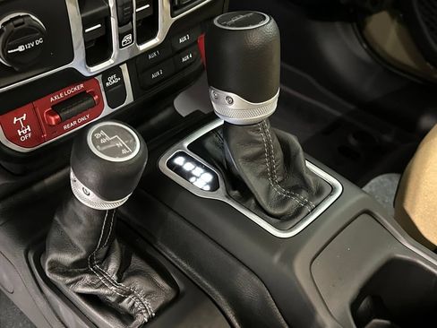 New 2026 Jeep Gladiator Willys AWD/4WD image 26