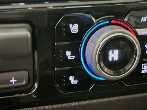 Certified 2024 Chevrolet Silverado 2500 ZR2 w/ Technology Package image 22