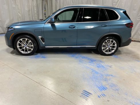 Certified 2025 BMW X5 xDrive50e w/ Parking Assistance Package image 5