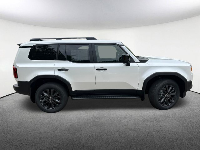 New 2027 Toyota Land Cruiser w/ Premium Package AWD/4WD image 10