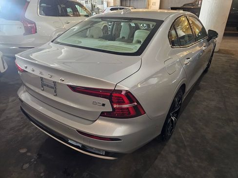Certified 2025 Volvo S60 B5 Plus AWD/4WD image 2