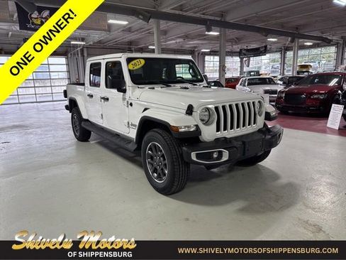 Certified 2021 Jeep Gladiator Overland AWD/4WD image 7