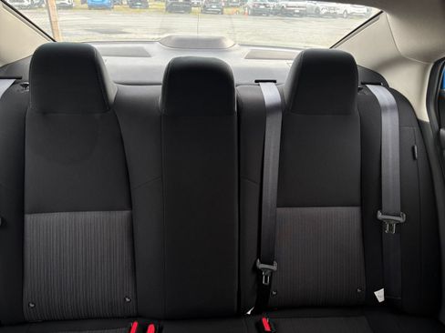 Used 2025 Nissan Sentra SV FWD image 33
