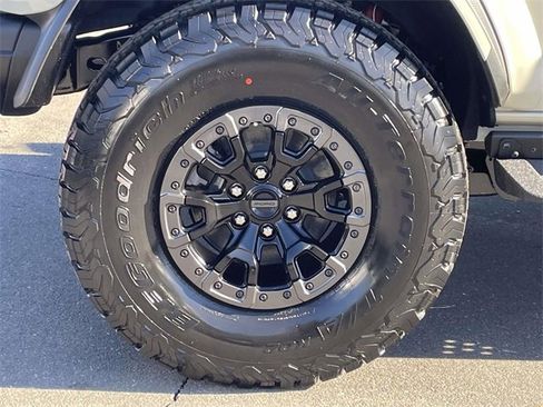 New 2025 Ford Bronco Raptor image 7