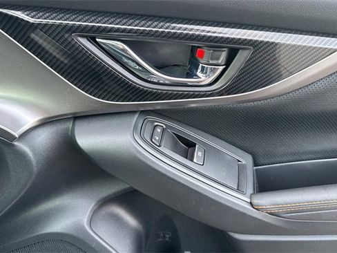 Used 2020 Subaru Crosstrek 2.0i Limited w/ Moonroof Package w/Navigation image 21