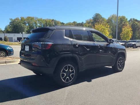 New 2026 Jeep Compass Trailhawk image 3