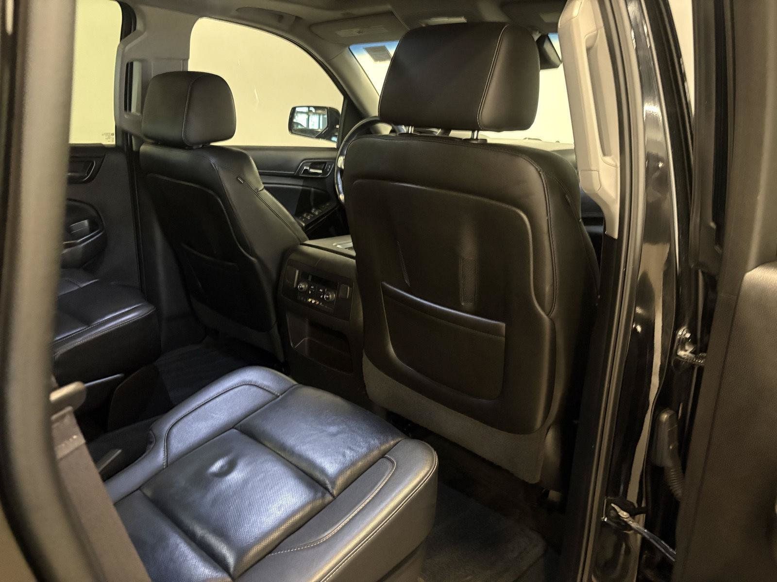 Used 2016 GMC Yukon SLT w/ Open Road Package AWD/4WD image 54
