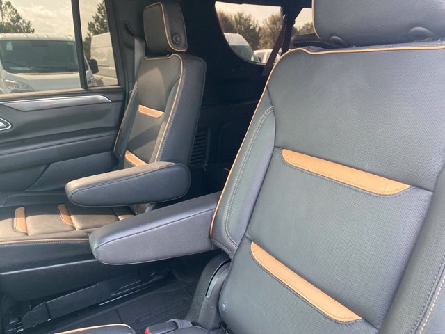 Used 2023 GMC Yukon XL AT4 AWD/4WD image 33