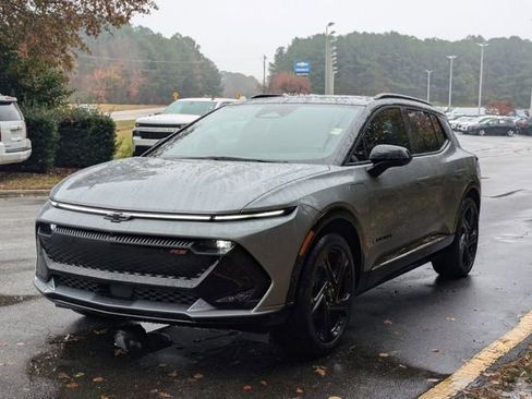 New 2026 Chevrolet Equinox EV RS image 5