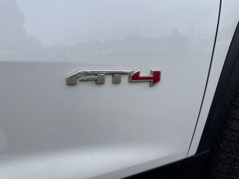 Used 2024 GMC Acadia AT4 w/ Super Cruise Package image 9