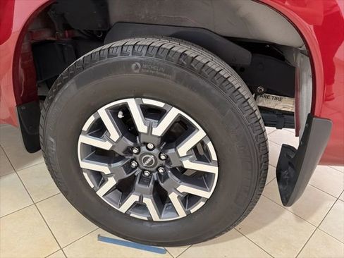 Used 2024 Nissan Frontier SL w/ Technology Package RWD image 29