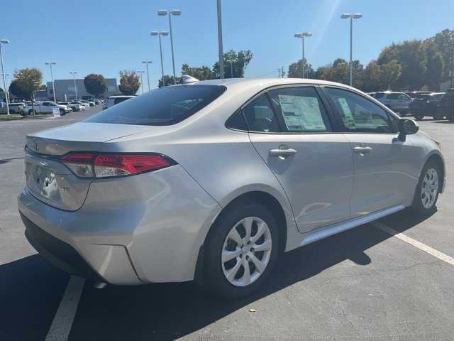 New 2027 Toyota Corolla LE FWD image 6