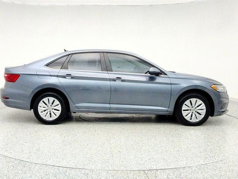 Used 2020 Volkswagen Jetta S w/ Driver Assistance Package image 4