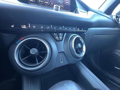 Used 2020 Chevrolet Blazer LT w/ Sound & Technology Package image 11