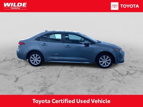 Certified 2025 Toyota Corolla LE image 2