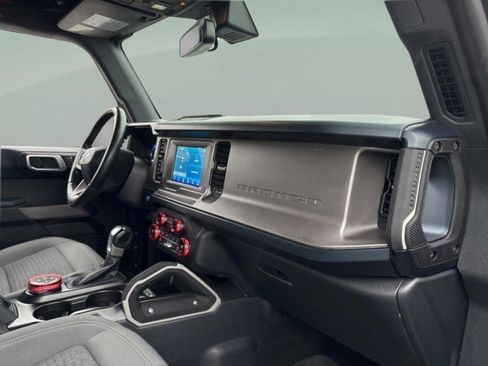 Used 2021 Ford Bronco Outer Banks image 39