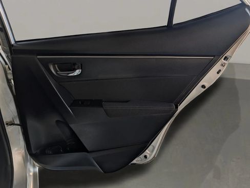 Used 2017 Toyota Corolla LE FWD image 18