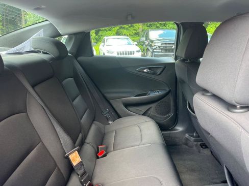 Used 2019 Chevrolet Malibu LT FWD image 26