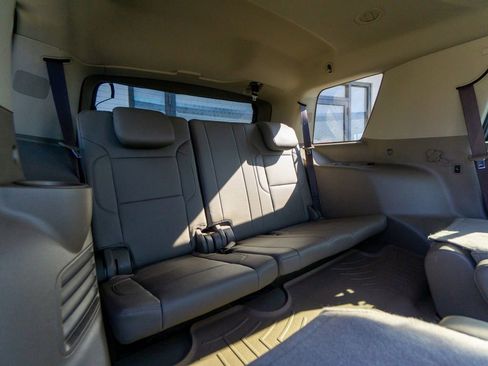 Used 2020 Chevrolet Tahoe LT image 39