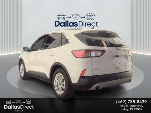 Used 2020 Ford Escape SE image 8