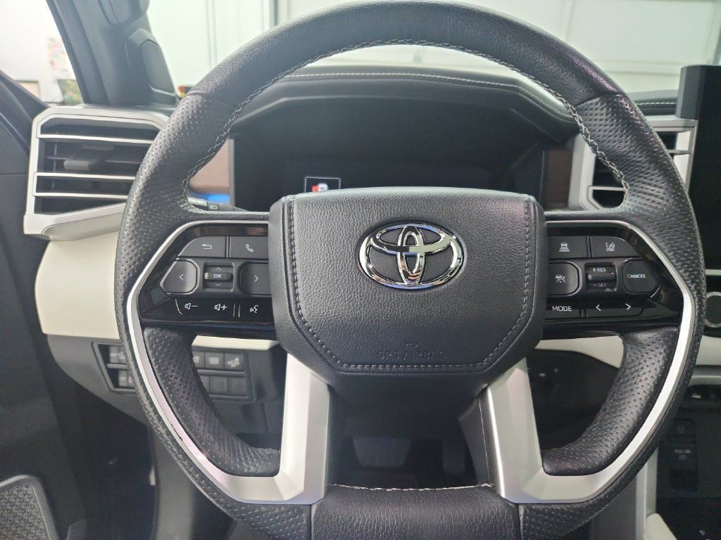 Used 2023 Toyota Sequoia Capstone AWD/4WD image 24