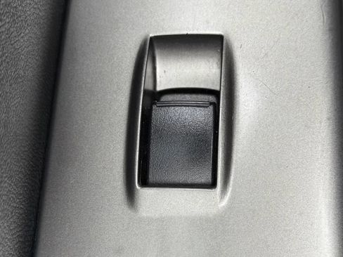 Used 2018 Mitsubishi Outlander Sport ES FWD image 25