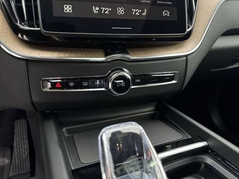 New 2026 Volvo XC60 B5 Plus w/ Protection Package Premier image 36