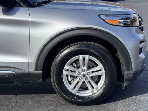 Used 2022 Ford Explorer XLT w/ Equipment Group 202A image 44