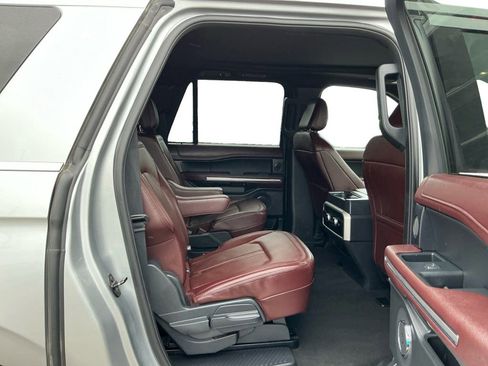 Used 2024 Ford Expedition Max Limited AWD/4WD image 23