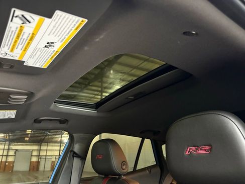 Used 2024 Chevrolet Trax RS w/ Sunroof Package image 24