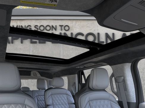 New 2026 Lincoln Navigator Black Label AWD/4WD image 22