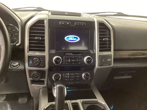 Certified 2019 Ford F150 Lariat w/ Equipment Group 502A Luxury AWD/4WD image 17