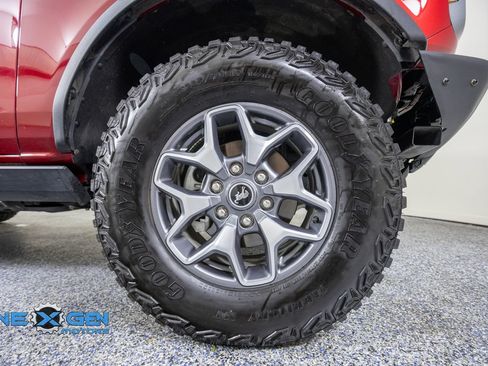 Used 2025 Ford Bronco Badlands AWD/4WD image 50