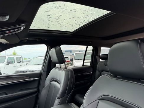 New 2026 Jeep Grand Cherokee Limited image 23