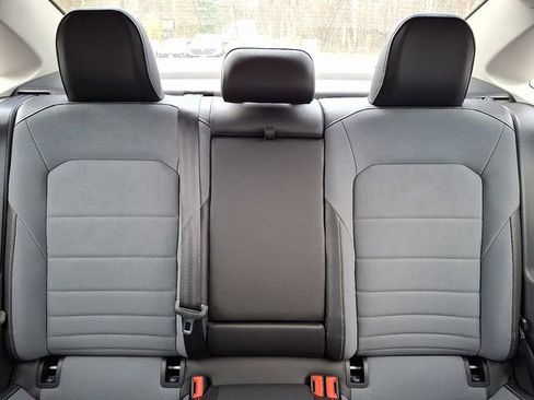 Certified 2025 Volkswagen Jetta SE image 19