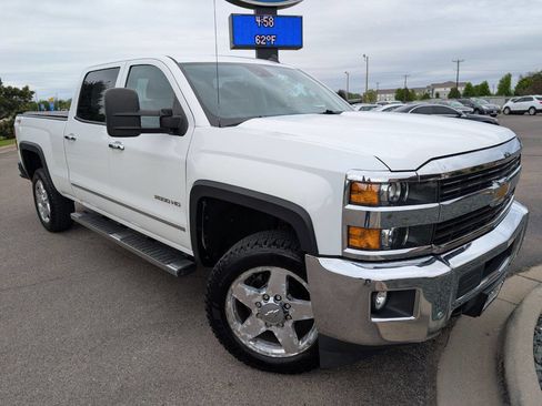 Used 2015 Chevrolet Silverado 2500 LTZ w/ LTZ Plus Package AWD/4WD image 3