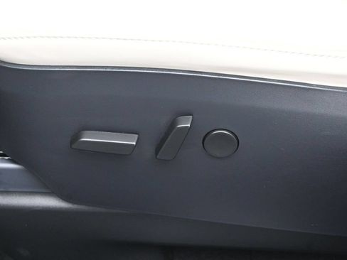 Used 2020 Tesla Model X Long Range AWD/4WD image 8