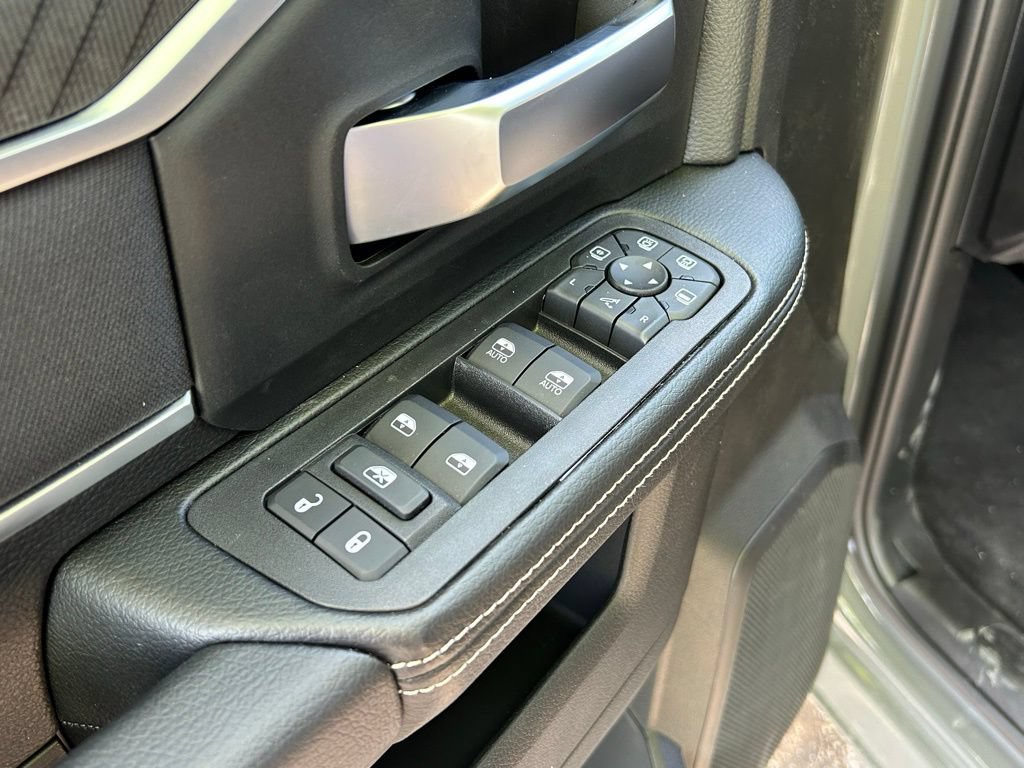New 2026 RAM 3500 Big Horn AWD/4WD image 49