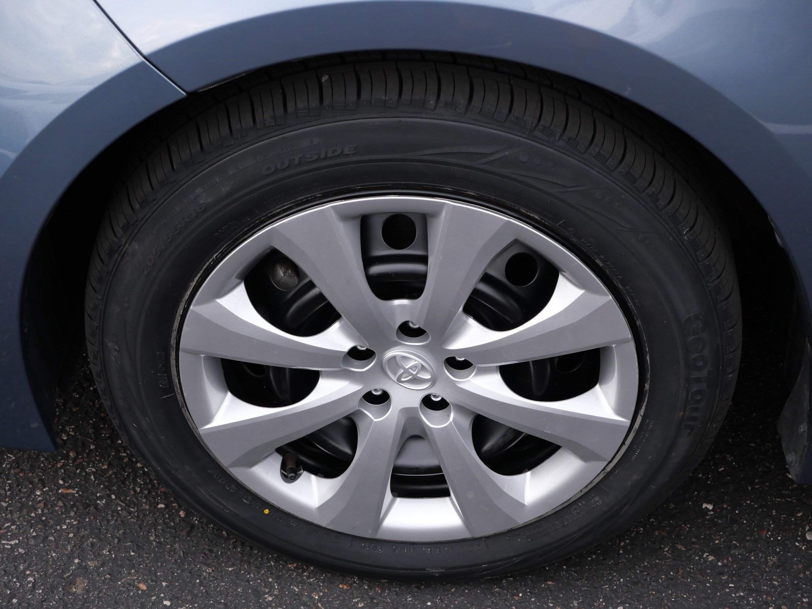 Certified 2024 Toyota Corolla LE FWD image 15