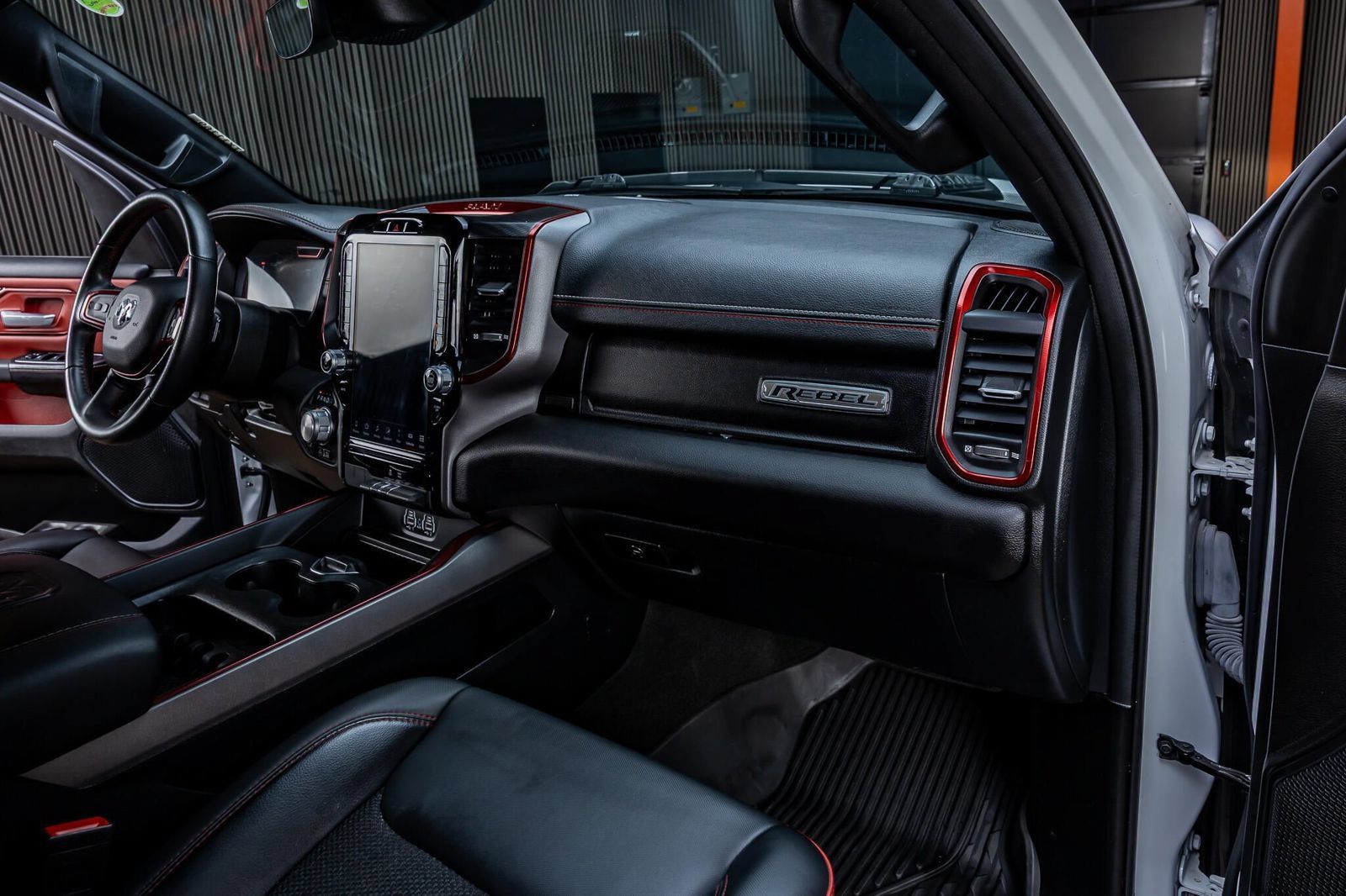 Used 2024 RAM 1500 Rebel w/ Rebel Level 1 Equipment Group AWD/4WD image 15