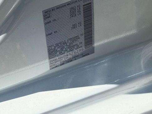 Used 2025 Nissan Altima 2.5 SV FWD image 30