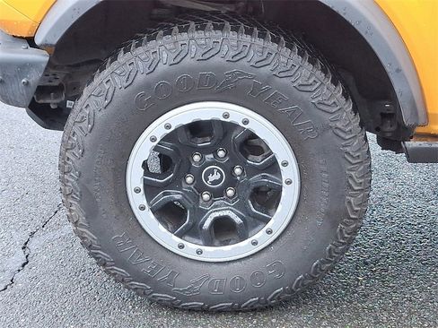 Certified 2021 Ford Bronco Badlands image 8