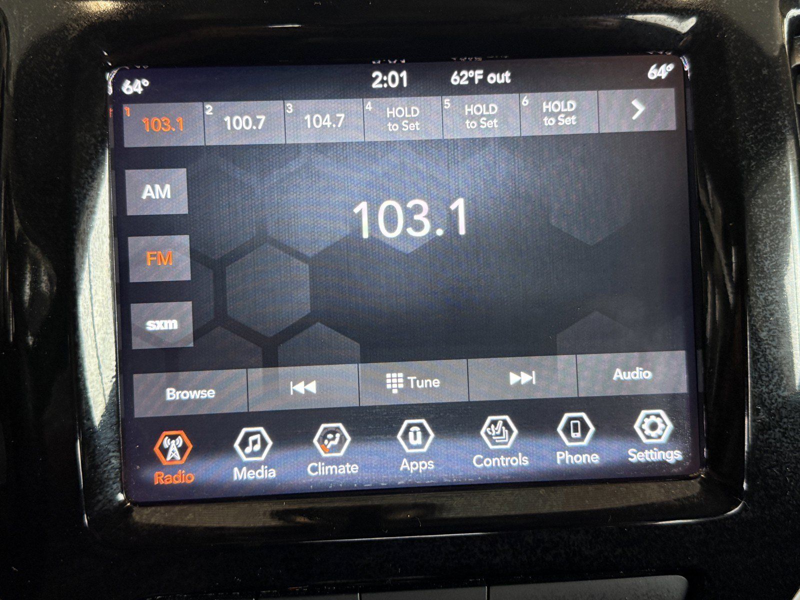 Used 2019 Jeep Cherokee Limited AWD/4WD image 11